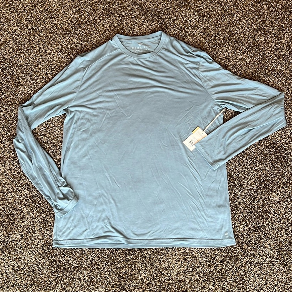 Men’s Free Fly light weight bamboo long sleeve T-shirt.